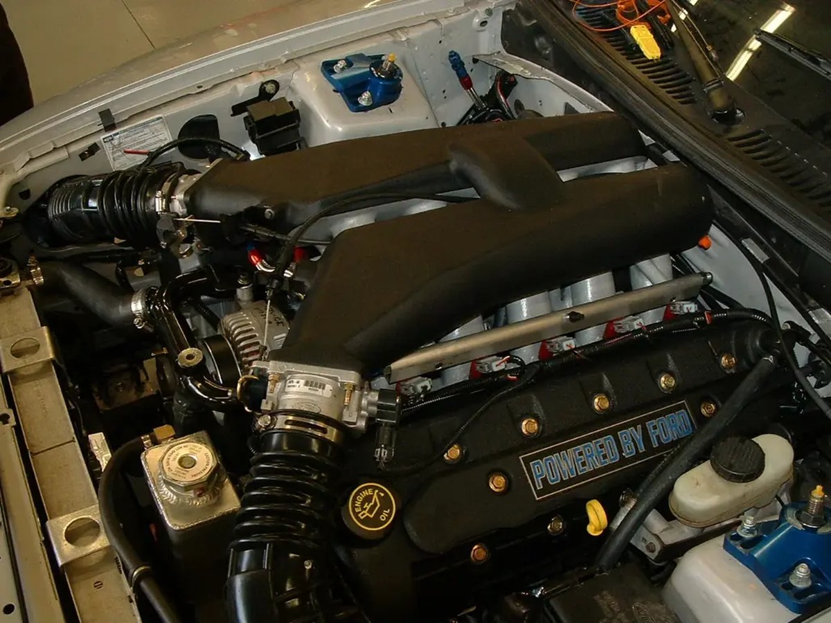 Ford, 380 kW'ın üzerinde güç üreten V10 Mustang prototipini yeniden canlandırdı