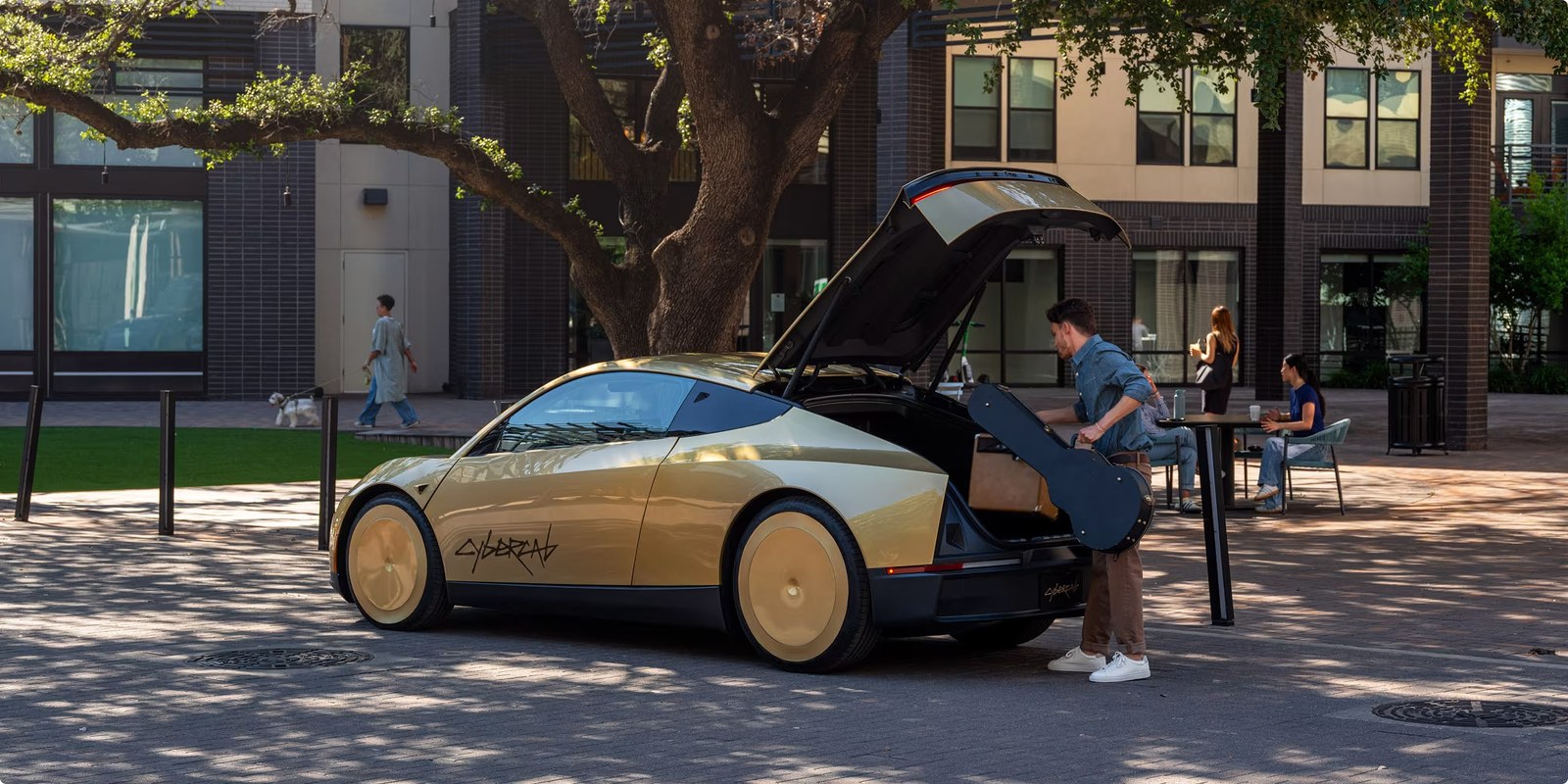  Tesla Offers Rides In A Car With No Wheel Or Pedals, So Naturally The Feds Showed Up