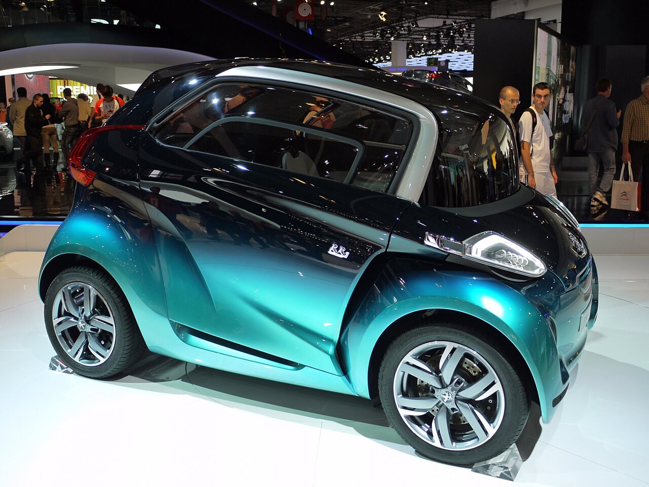 Nissan'ın Beklenen Hibrit Modeli Rogue'un Fiyatları Belirlendi; Elektrikli Araç Gibi Sürüşüyle Rakiplerine Karşı Konum Alan Araba 2027'de Yollara Çıkacak