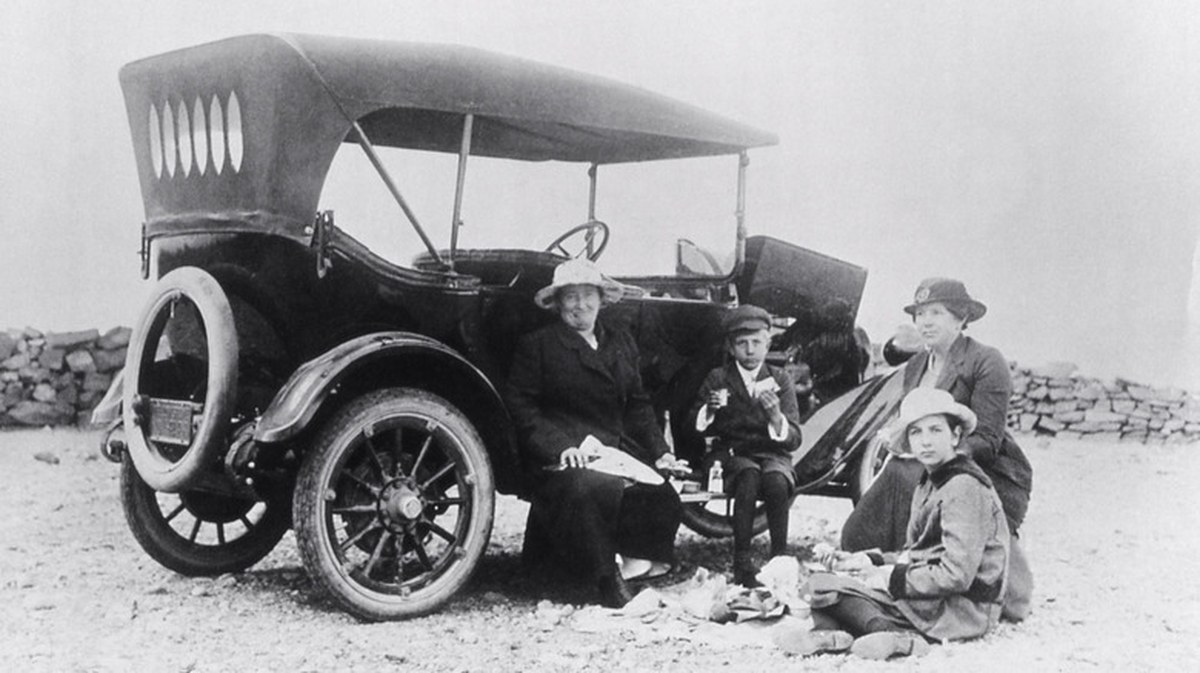 Why Cars Were Allowed To Enter Yellowstone After The Opening Of The Panama Canal