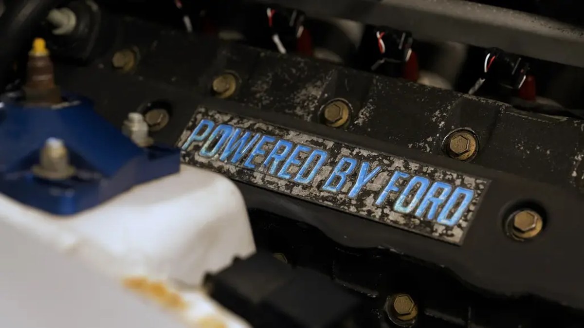 Ford, 380 kW'ın üzerinde güç üreten V10 Mustang prototipini yeniden canlandırdı