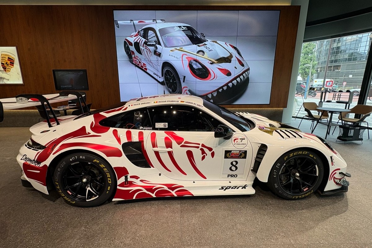Absolute Racing'in Porsche'ları, Suzuka 1000KM öncesinde Tokyo turunda