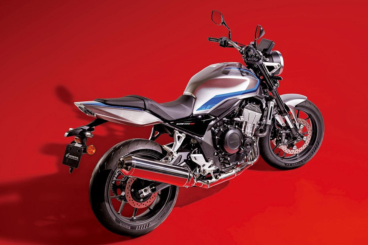 画像: HONDA CB400 SUPER FOUR E-Clutch 総排気量：399cc エンジン形式：水冷4ストロークDOHC4バルブ並列4気筒 シート高：780mm 車両重量：187kg 税込価格：99万8800円