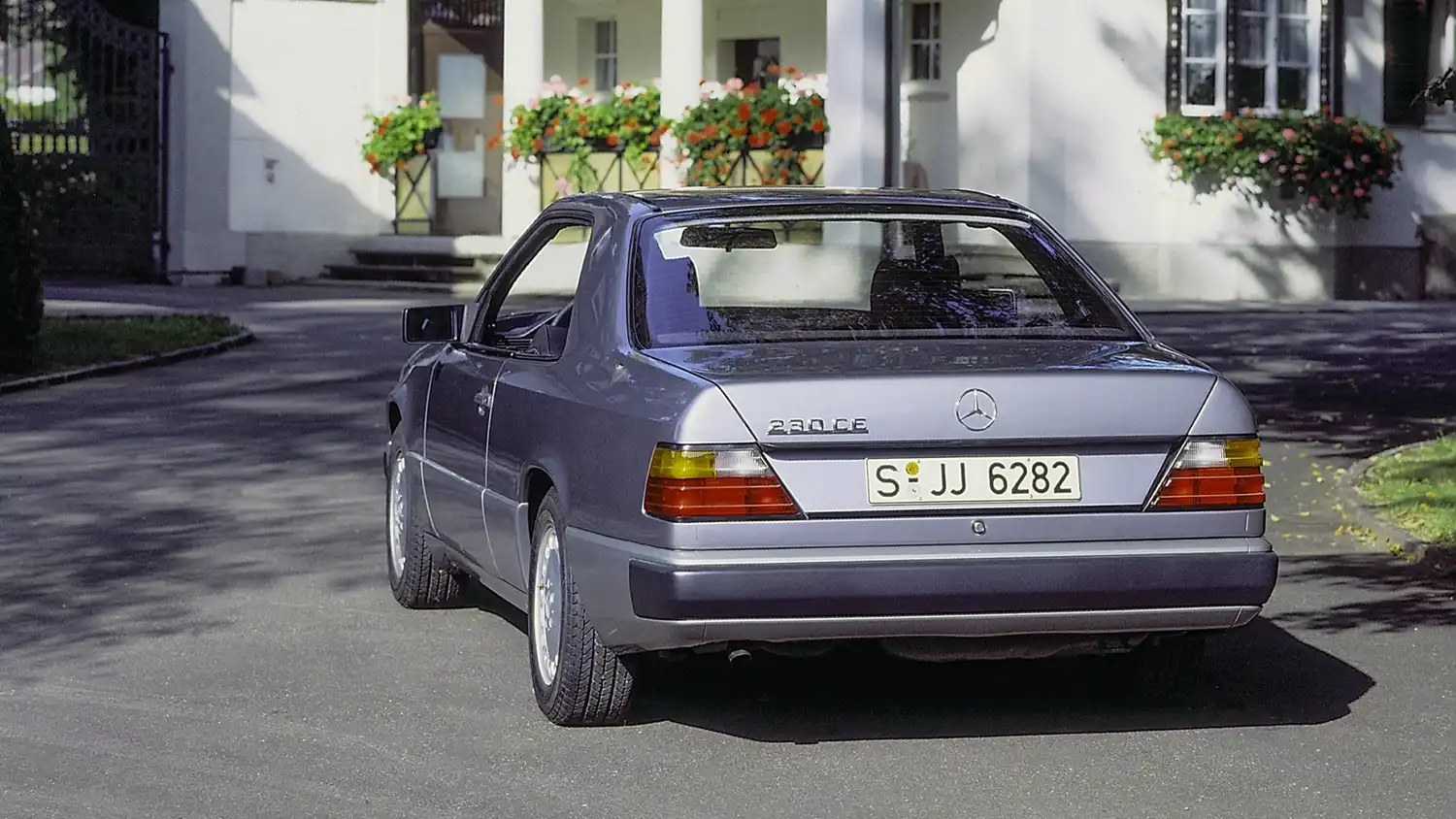 1990 Mercedes-Benz E-Class Coupe