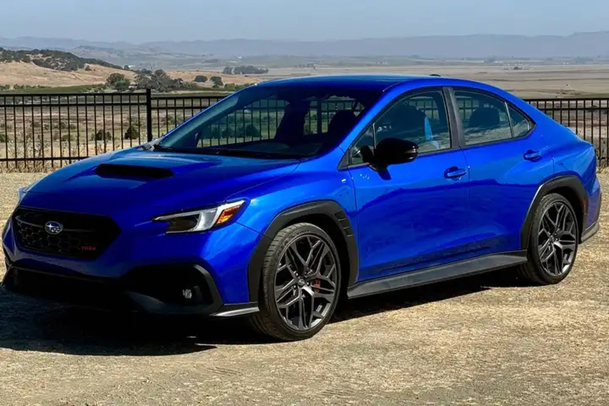 2025 Subaru WRX tS (12)