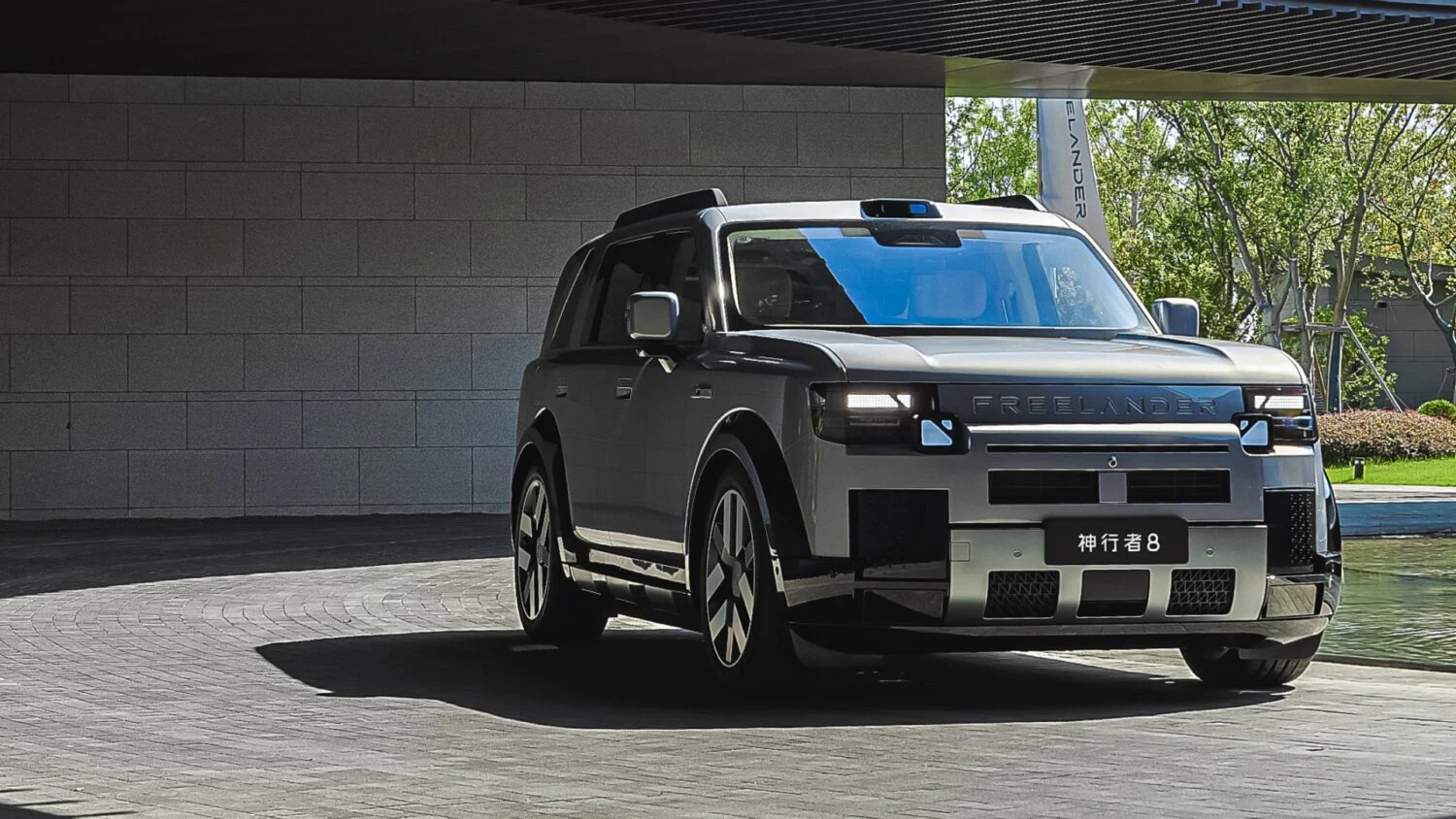 The Freelander 8 got 5,000 firm orders in 12 hours after the launch in China