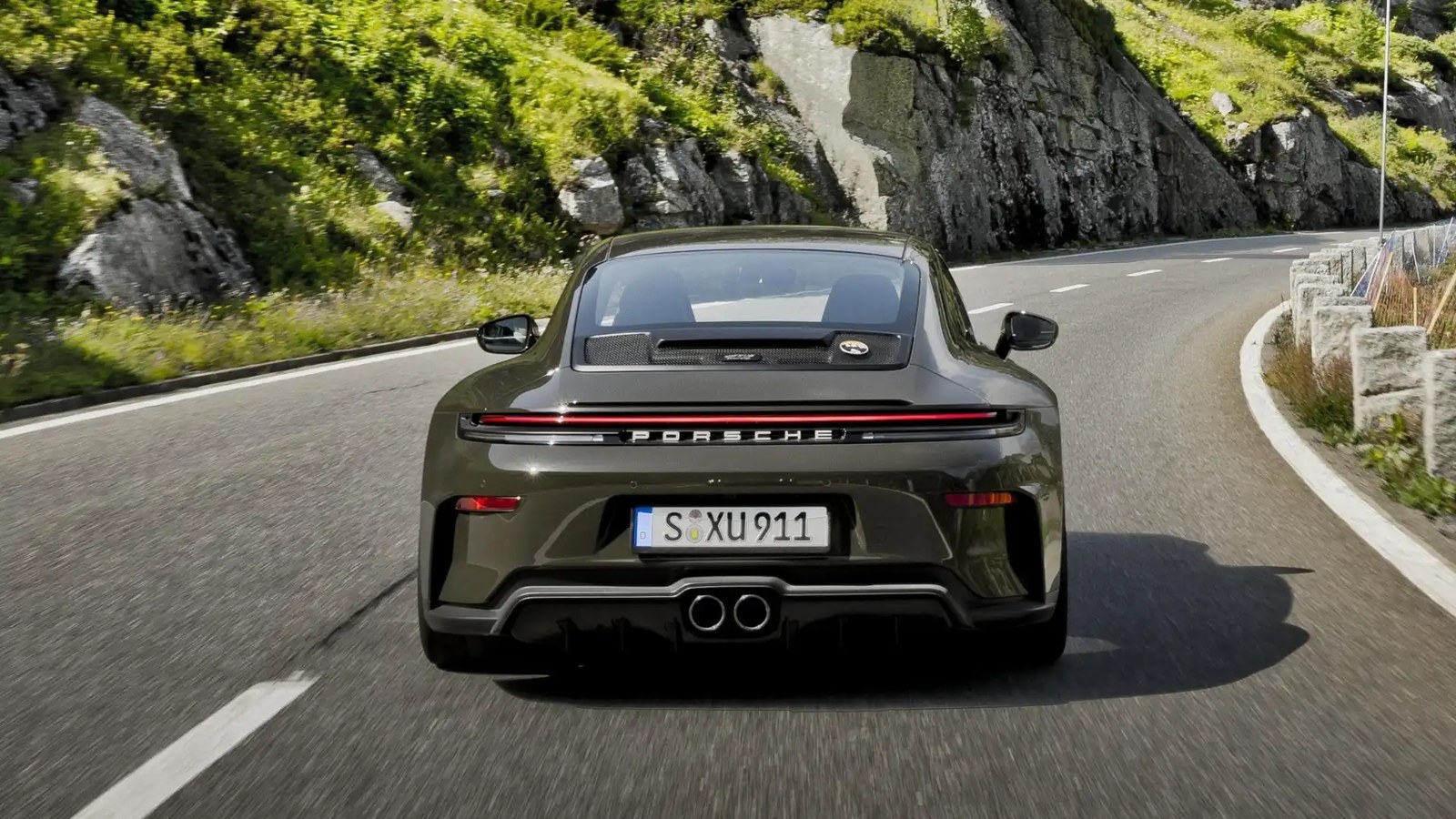 2026 Porsche 911 GT3 Bergsport Exterior 12