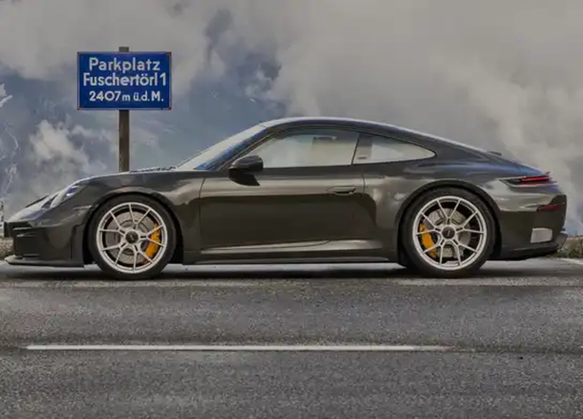 2026 Porsche 911 GT3 Bergsport Exterior 2