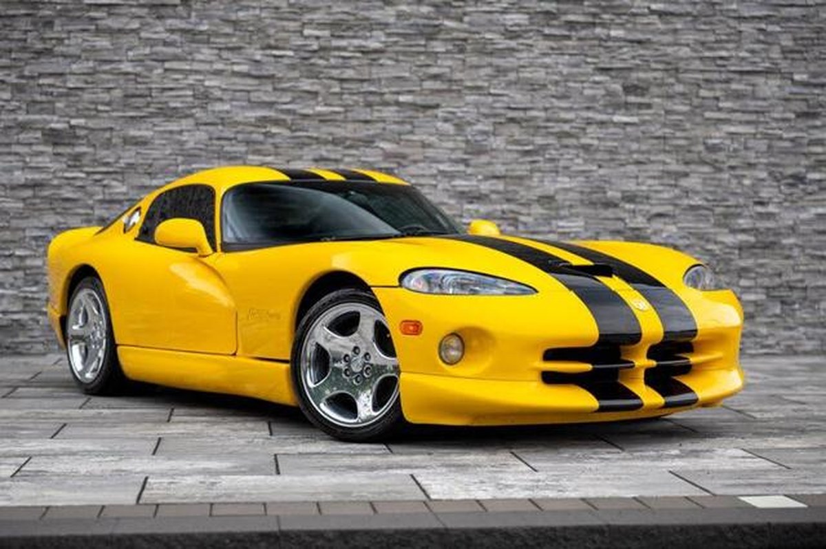 80-Year-Old Sports Car Maker Back From The Dead With Viper V10 And Gullwing Doors