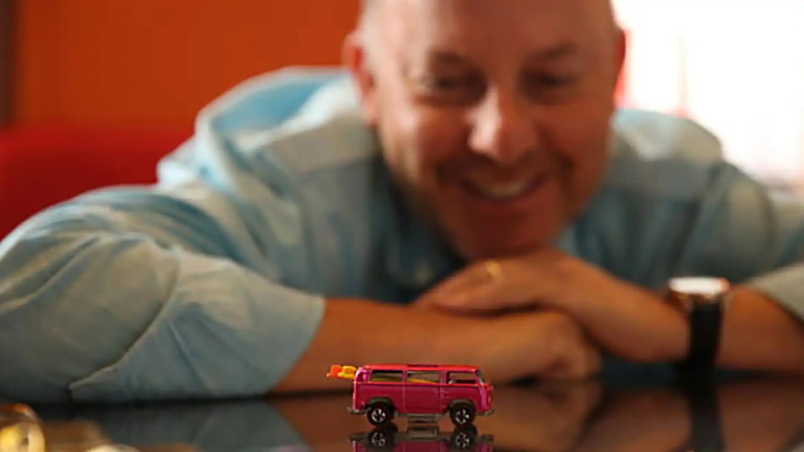 1969 Pink Rear-Loader Beach Bomb with owner Bruce Pascale