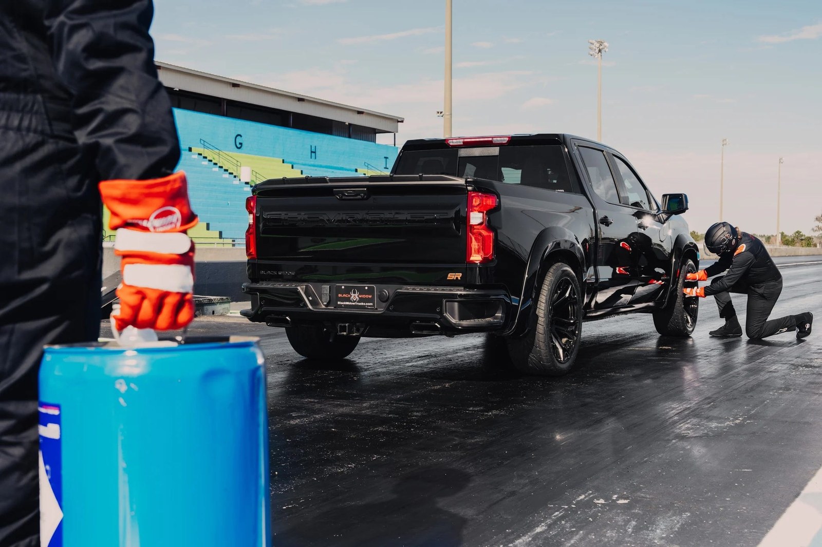 Lowered Chevrolet Silverado Black Widow SR