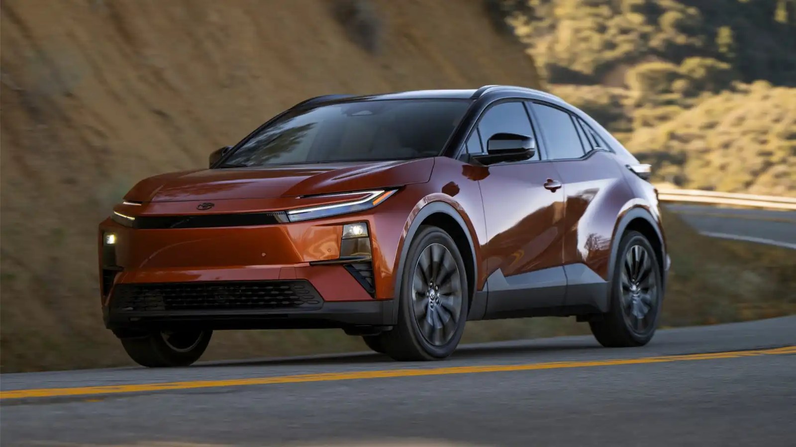 2026 Toyota C-HR Exterior Orange (4)