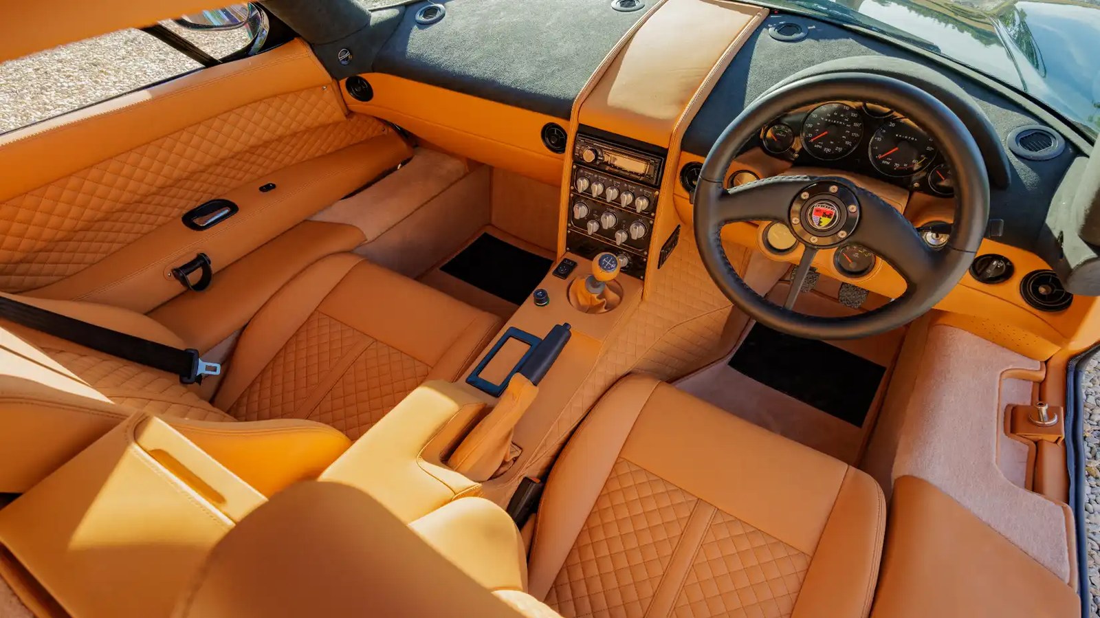 013-bristol-fighter-interior