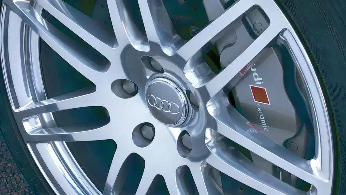 Audi Q7 V12 TDI details