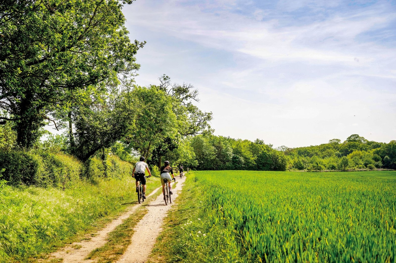 Gravel riding through edgelands