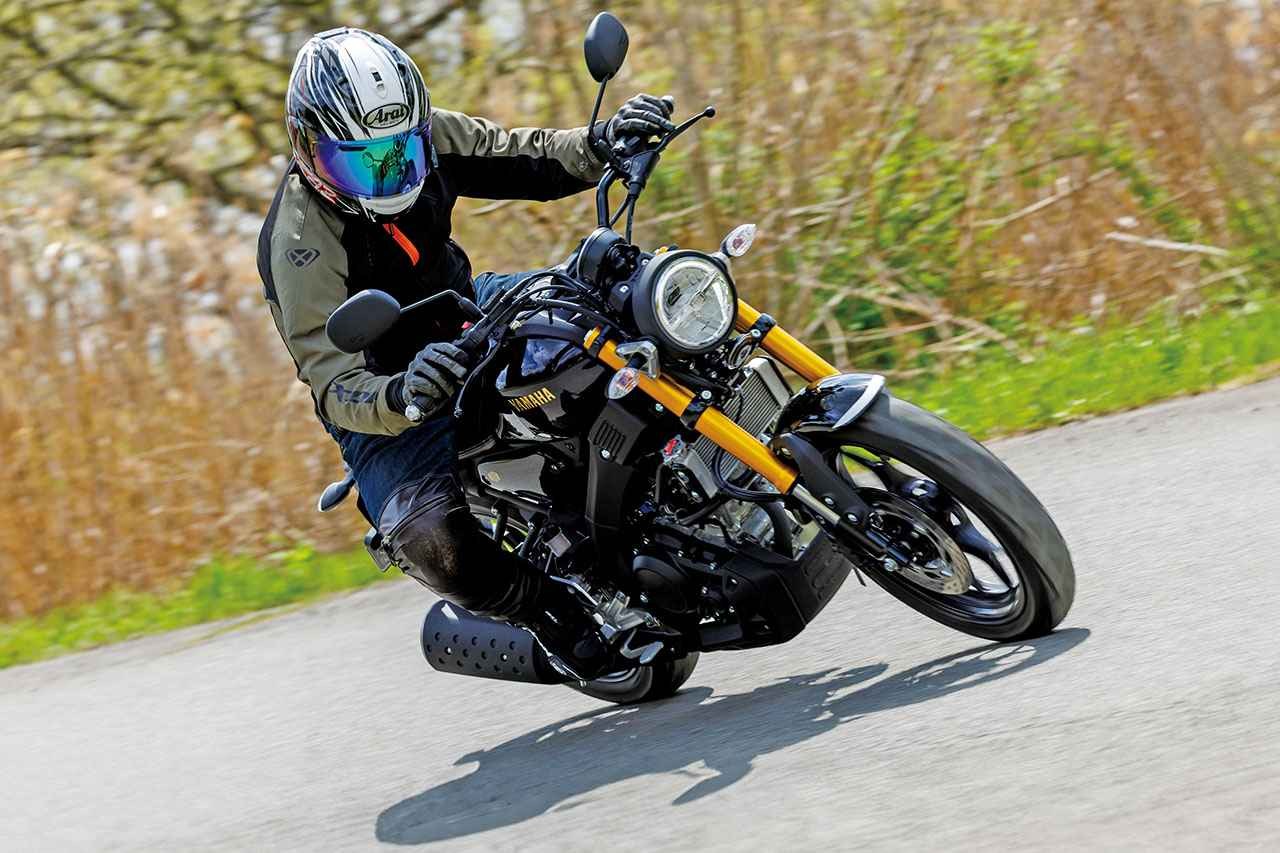 画像: YAMAHA XSR125 ABS  総排気量：124cc エンジン形式：水冷4ストSOHC 4バルブ単気筒 シート高：810mm 車両重量：137kg 税込価格：50万6000円