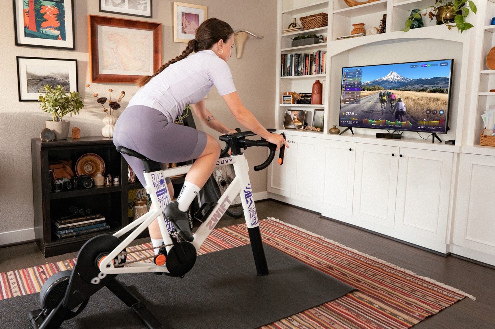 Rouvy, Zwift Donanımını Kucaklıyor ve İç Mekan Bisiklet Sezonuna Hazırlık Yapıyor