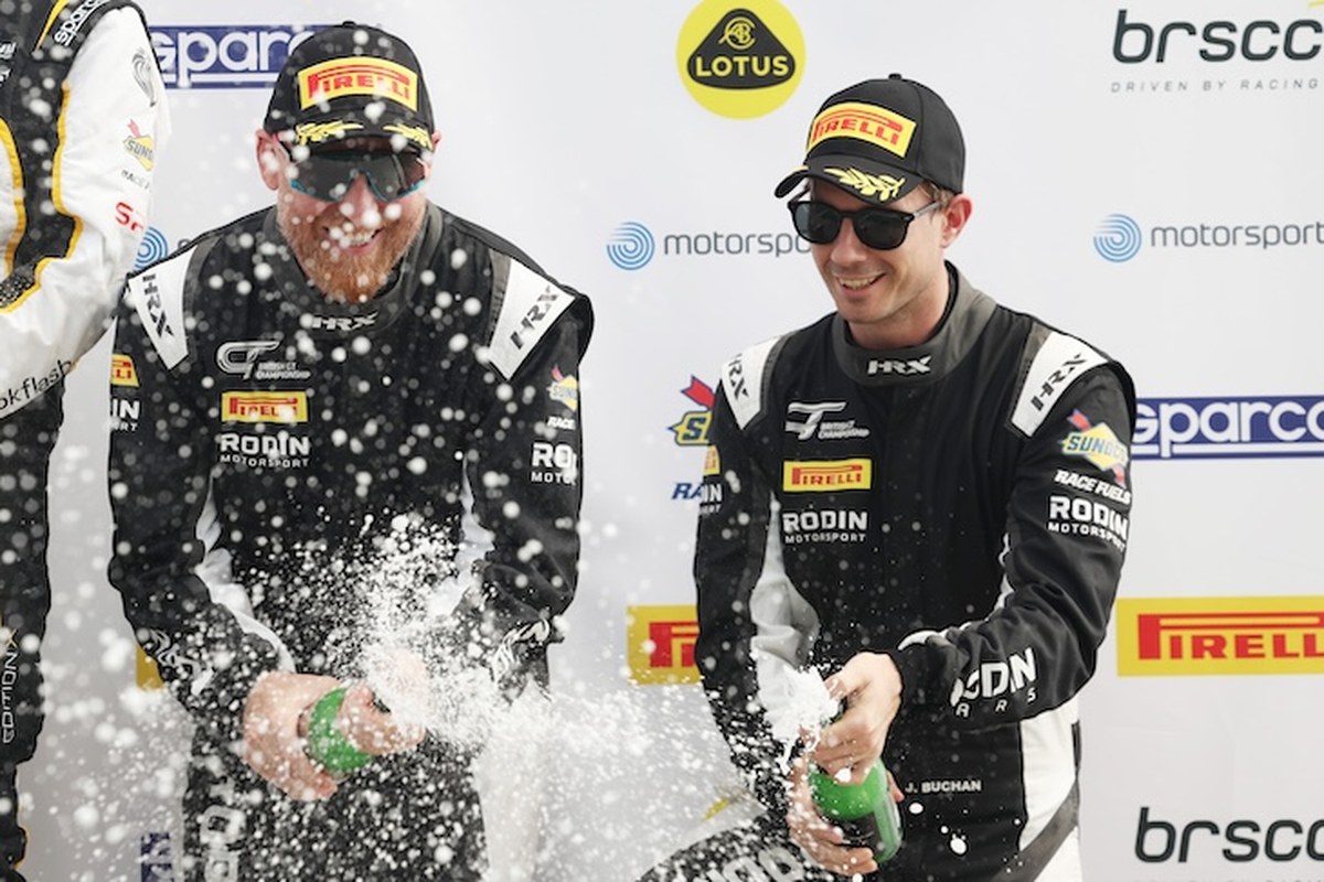 Rodin Motorsport, Debiinde Büyük GT Başarısı İle Snetterton'da İlk Klas Galibiyetini Kazandı