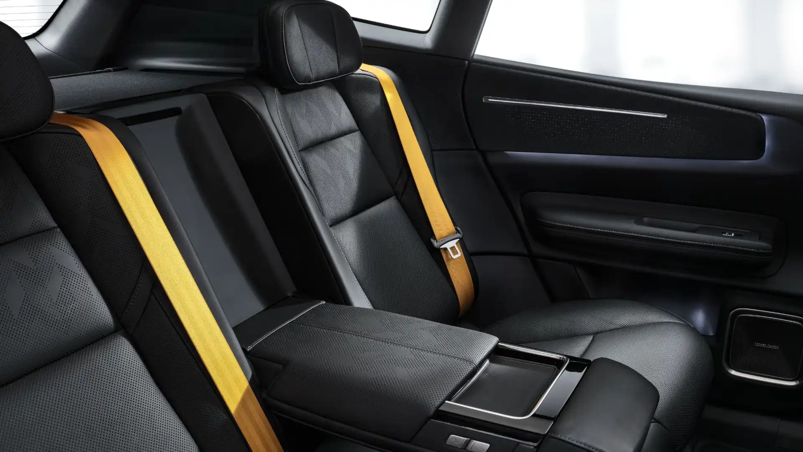Polestar 4 SUV (8)