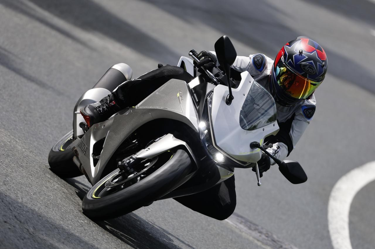 画像1: ホンダ「CBR400R FOUR E-Clutch」インプレ（横田和彦）
