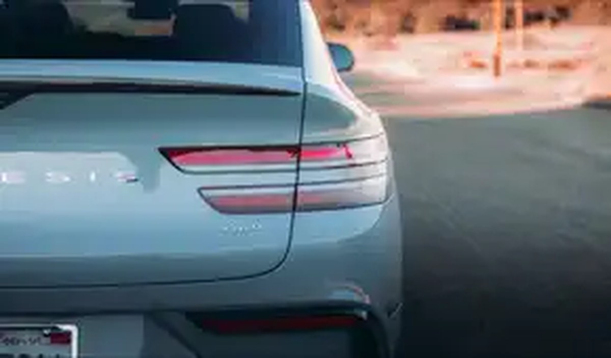 2026 Genesis GV80-2-5