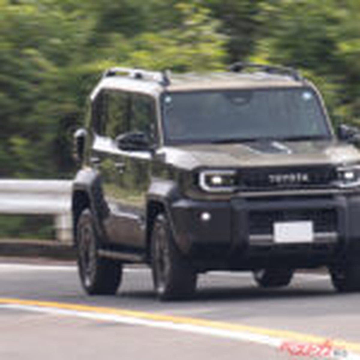 悪路なら70、高速なら300……そして街中や山間ならFJ!?　四駆のプロが語るランクル4兄弟の得意分野！