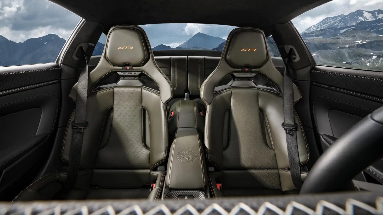 2026 Porsche 911 GT3 Bergsport Interior 5