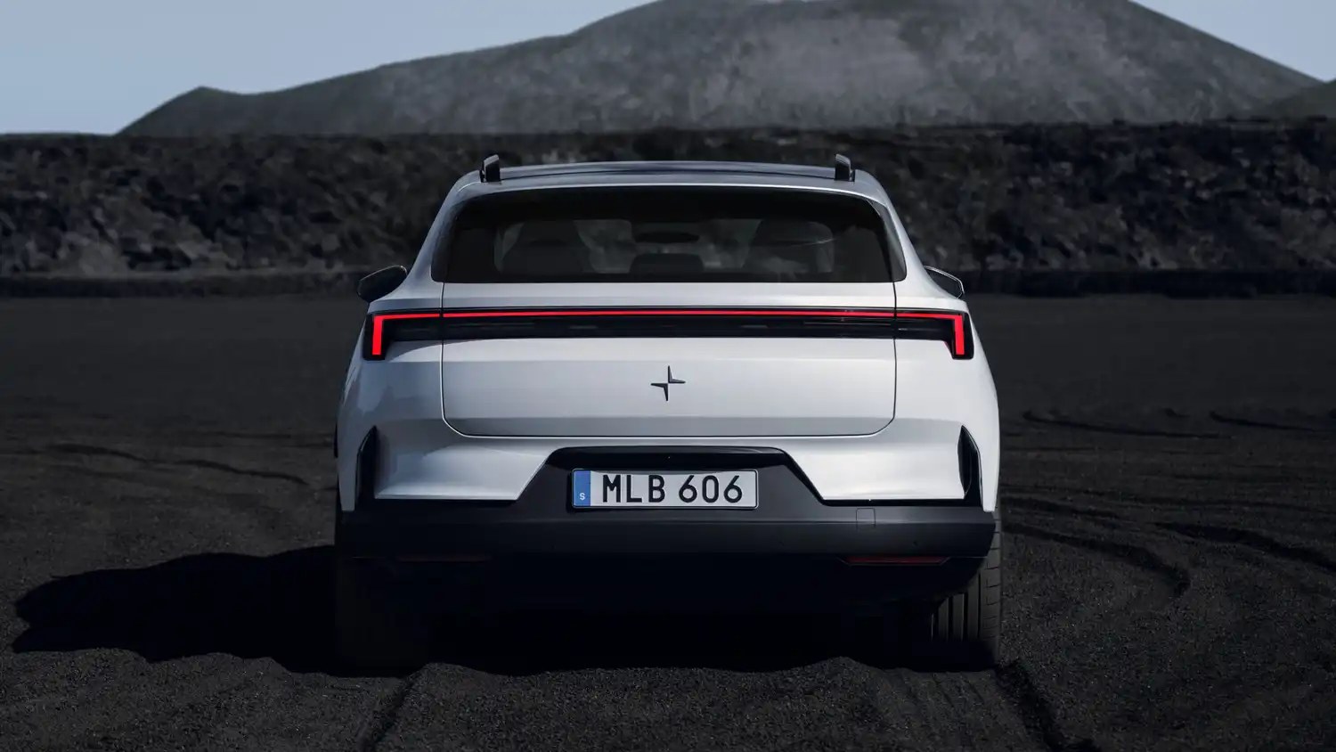 Polestar 4 SUV (2)