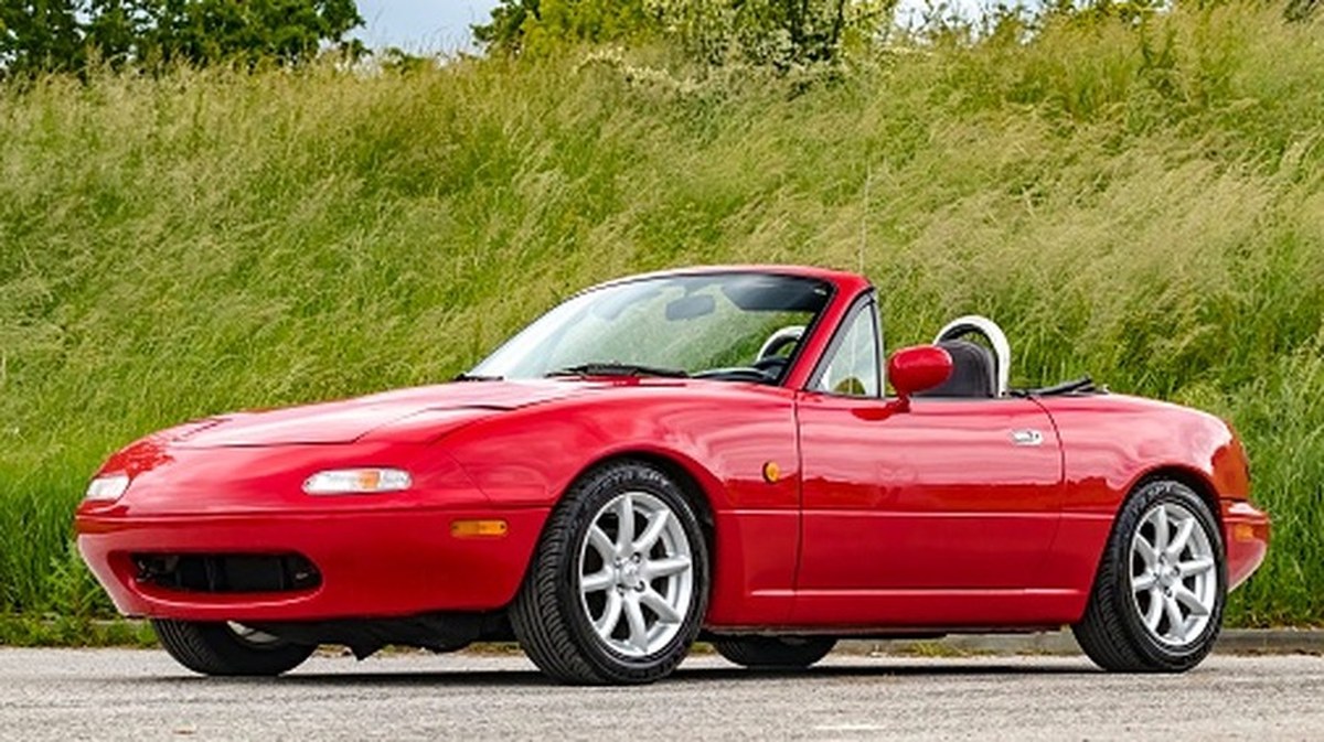 These Cars Instantly Tell You Their Owners Have Good Taste