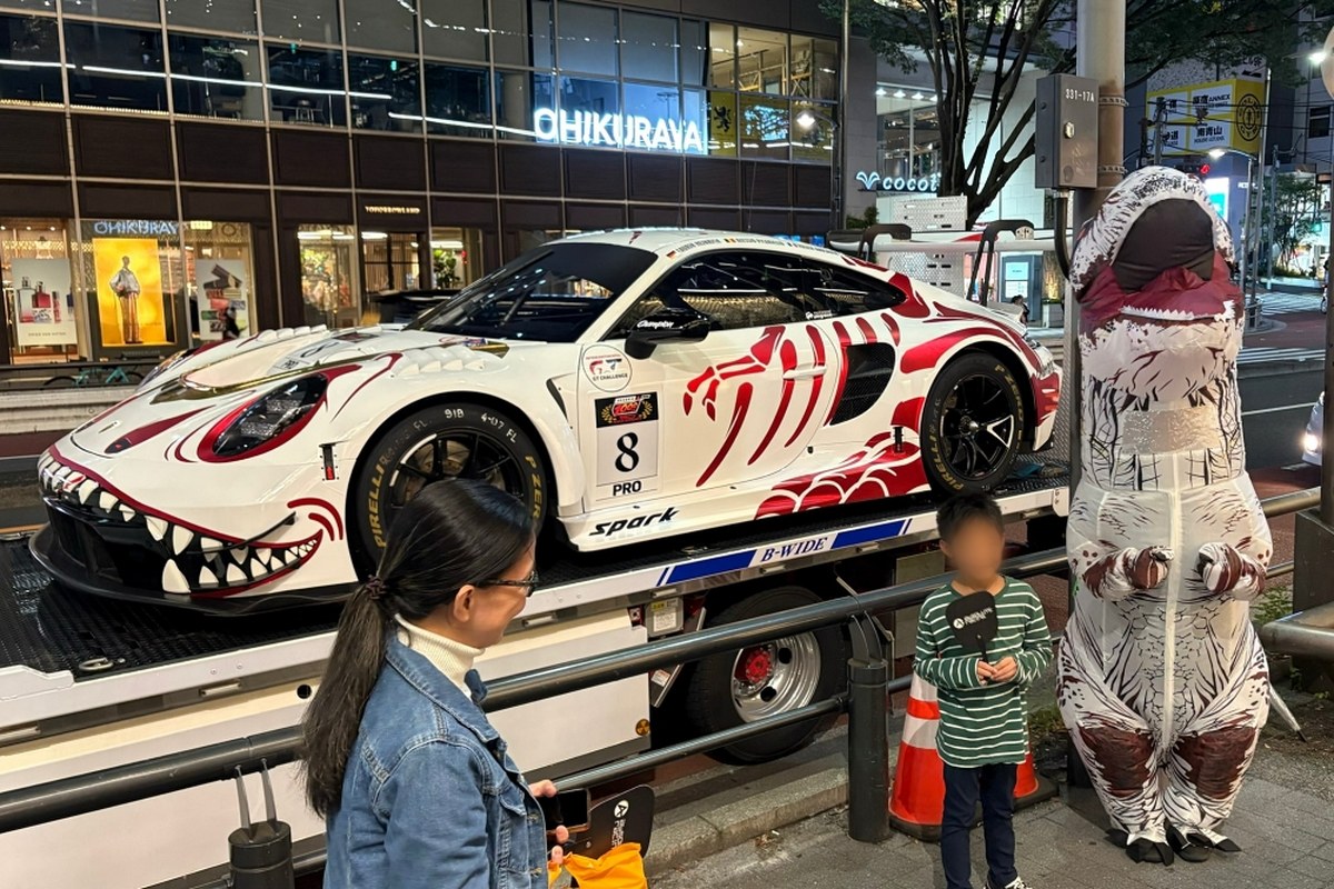 Absolute Racing'in Porsche'ları, Suzuka 1000KM öncesinde Tokyo turunda