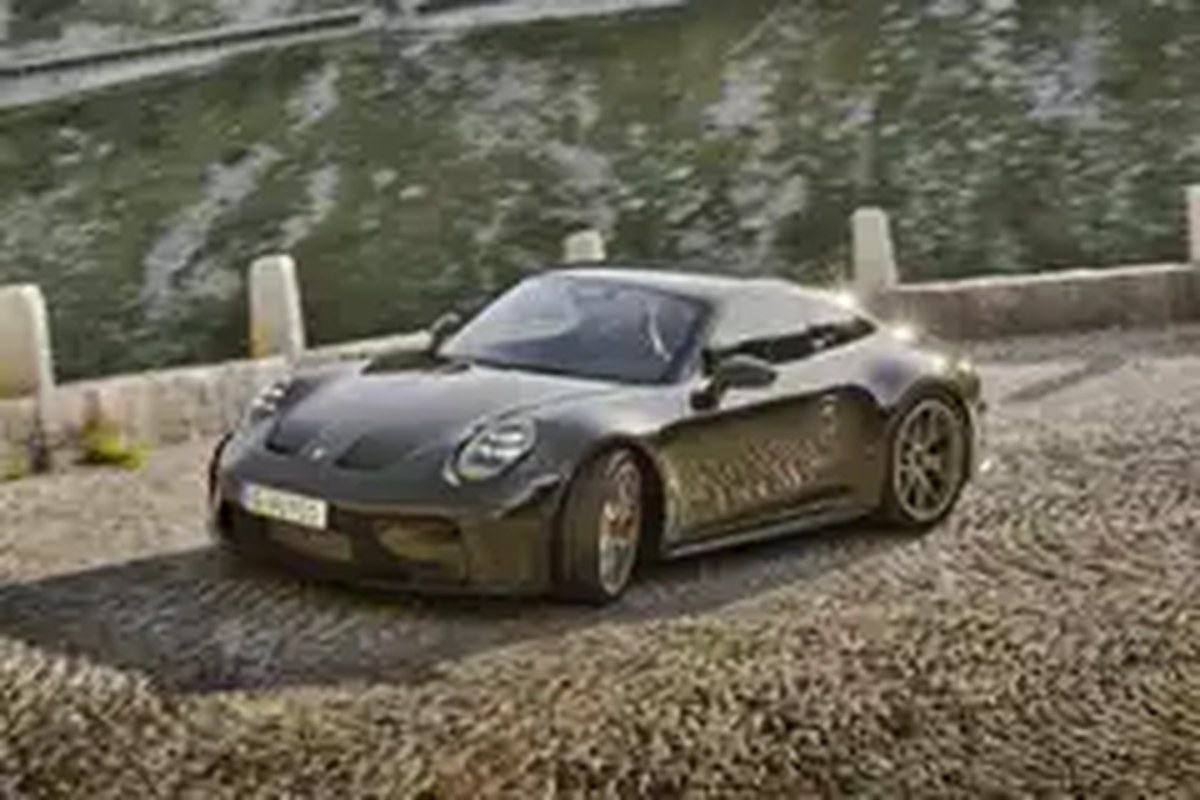 2026 Porsche 911 GT3 Bergsport Exterior 5