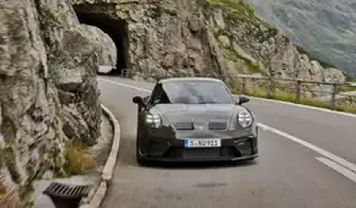 2026 Porsche 911 GT3 Bergsport Exterior 8