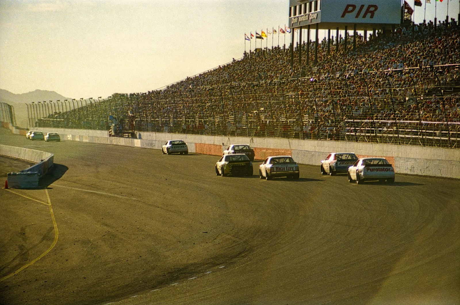 Bristol'in Efsanesi Cale Yarborough Hâlâ Pistin Efendisidir