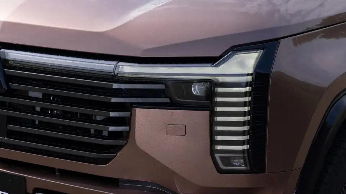2027 Mitusbishi Pajero