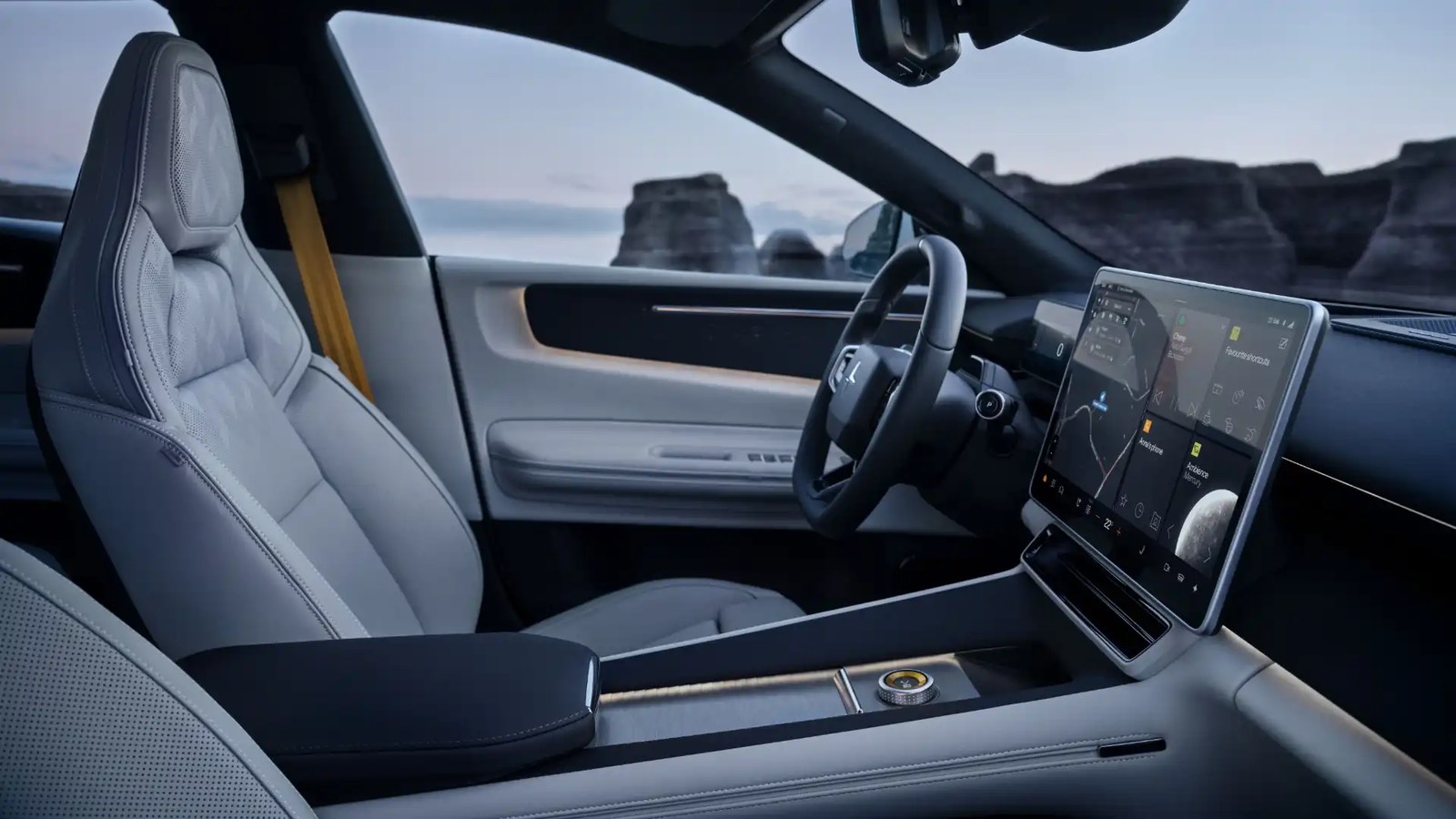 Polestar 4 SUV (15)