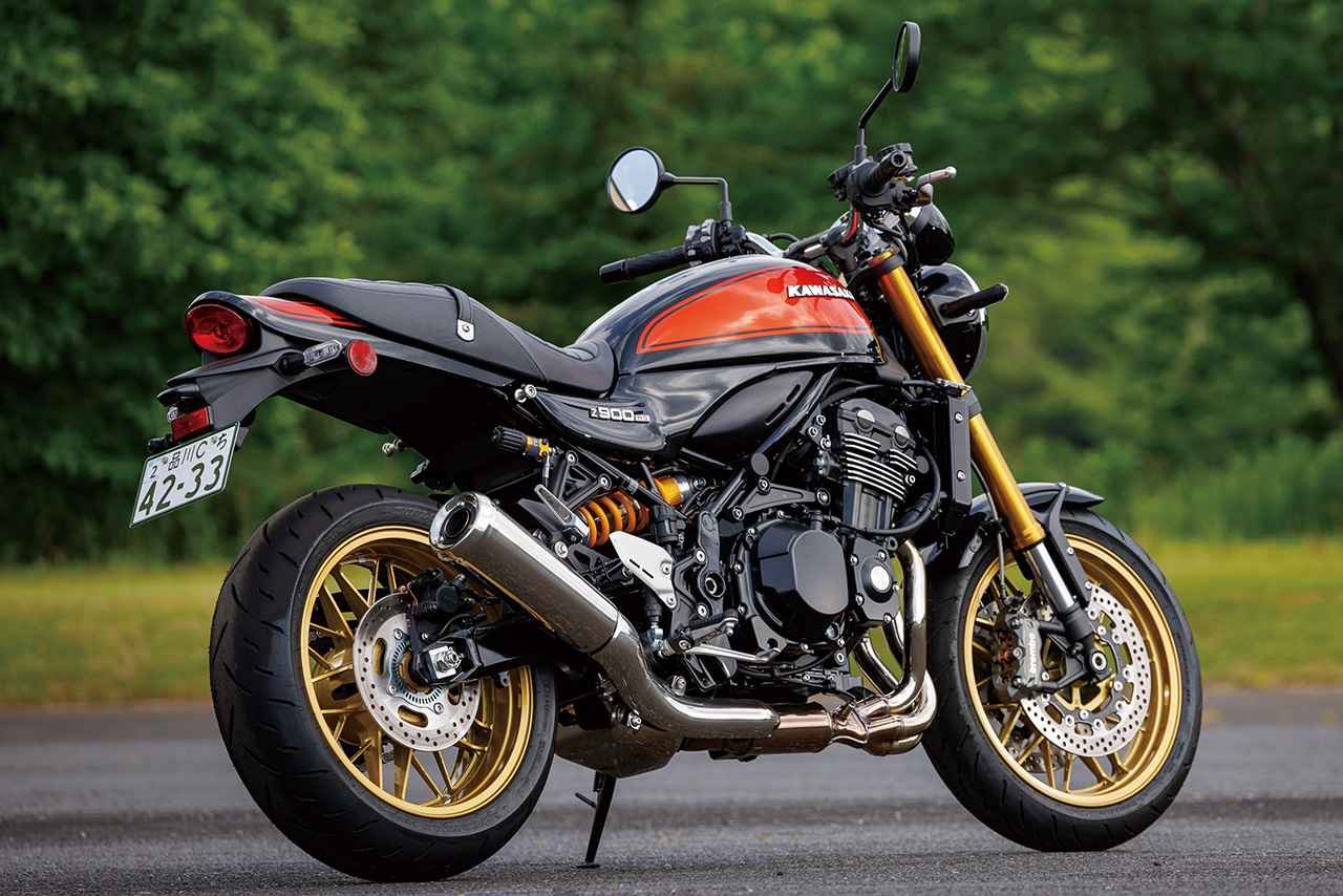 画像: KAWASAKI Z900RS SE 総排気量：948cc エンジン形式：水冷4ストDOHC4バルブ並列4気筒 シート高：820mm 車両重量：217kg 税込価格：183万7000円