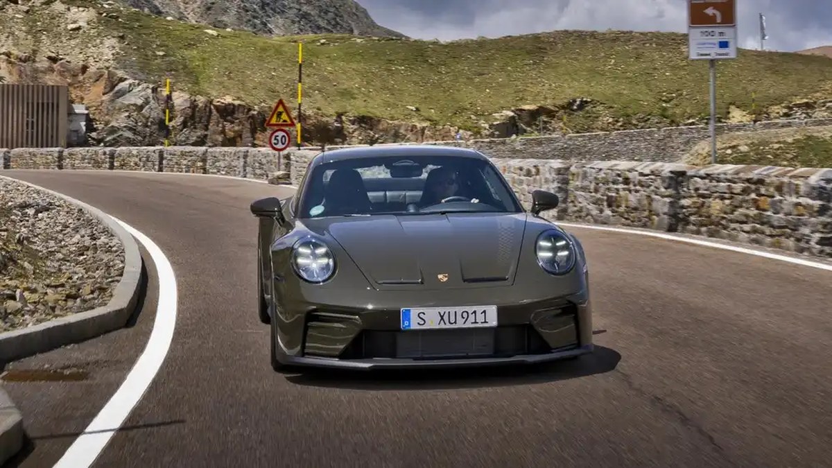 2026 Porsche 911 GT3 Bergsport Exterior 9