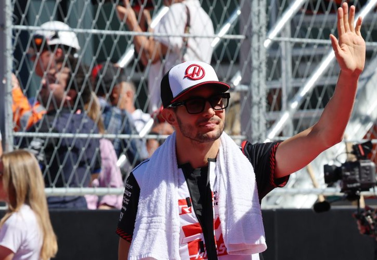 Haas, Ocon'un 2027 Geleceğini Açık Bırakırken Pilotun Kendisi de 'Serbest Ajan' Olduğunu İddia Etti