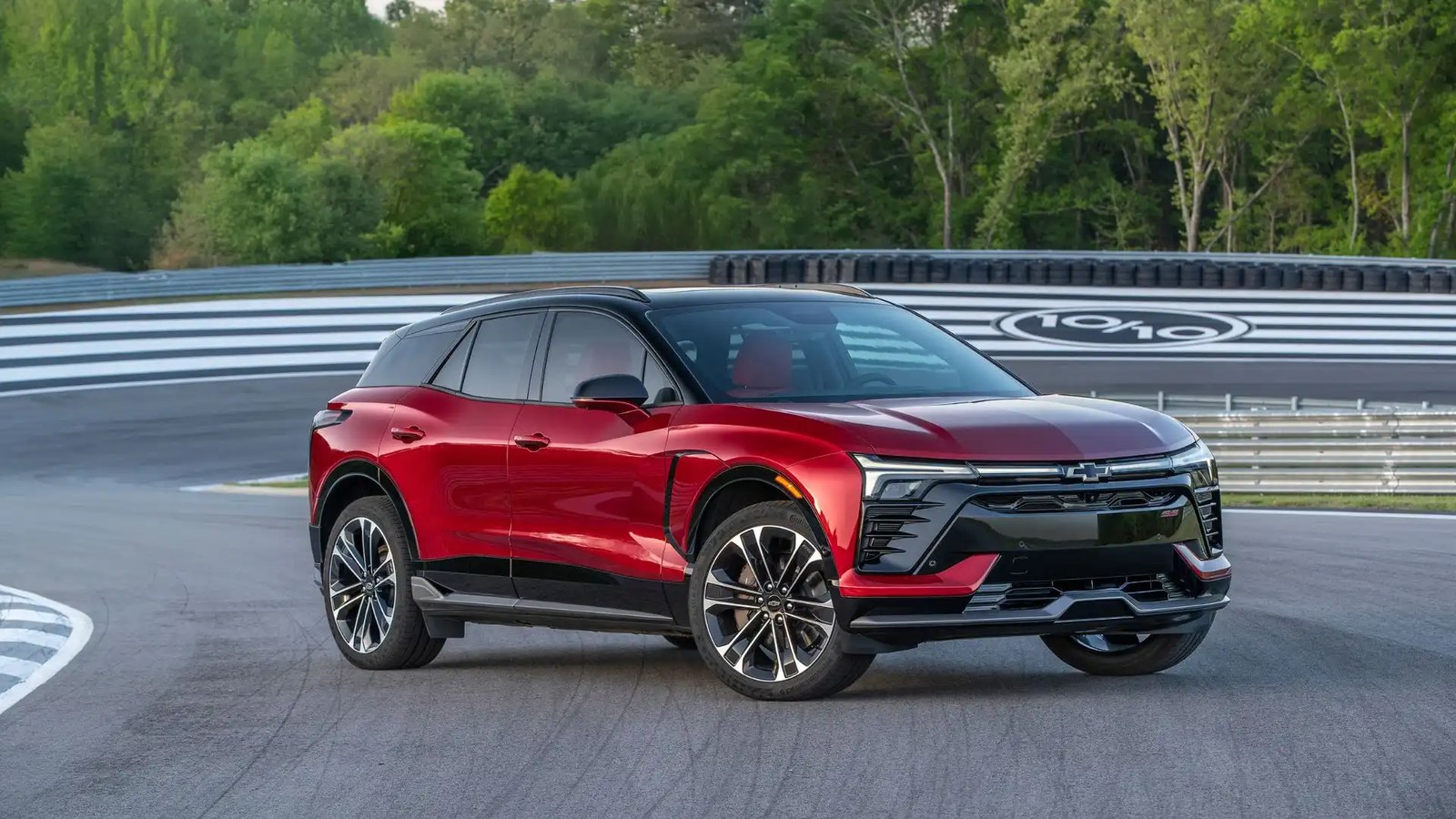 2024 - 2026 Chevrolet Blazer EV 1st Gen front 3/4
