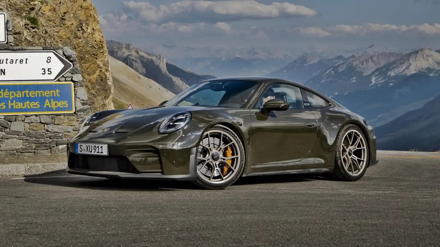 2026 Porsche 911 GT3 Bergsport Exterior 1