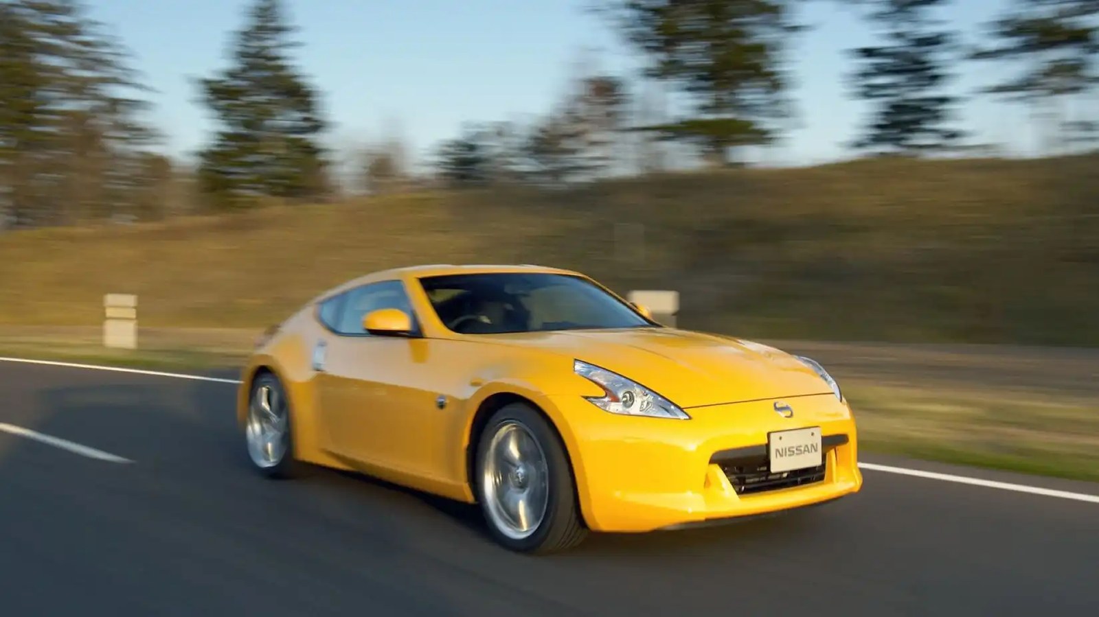 2009 Nissan 370Z front 1/4