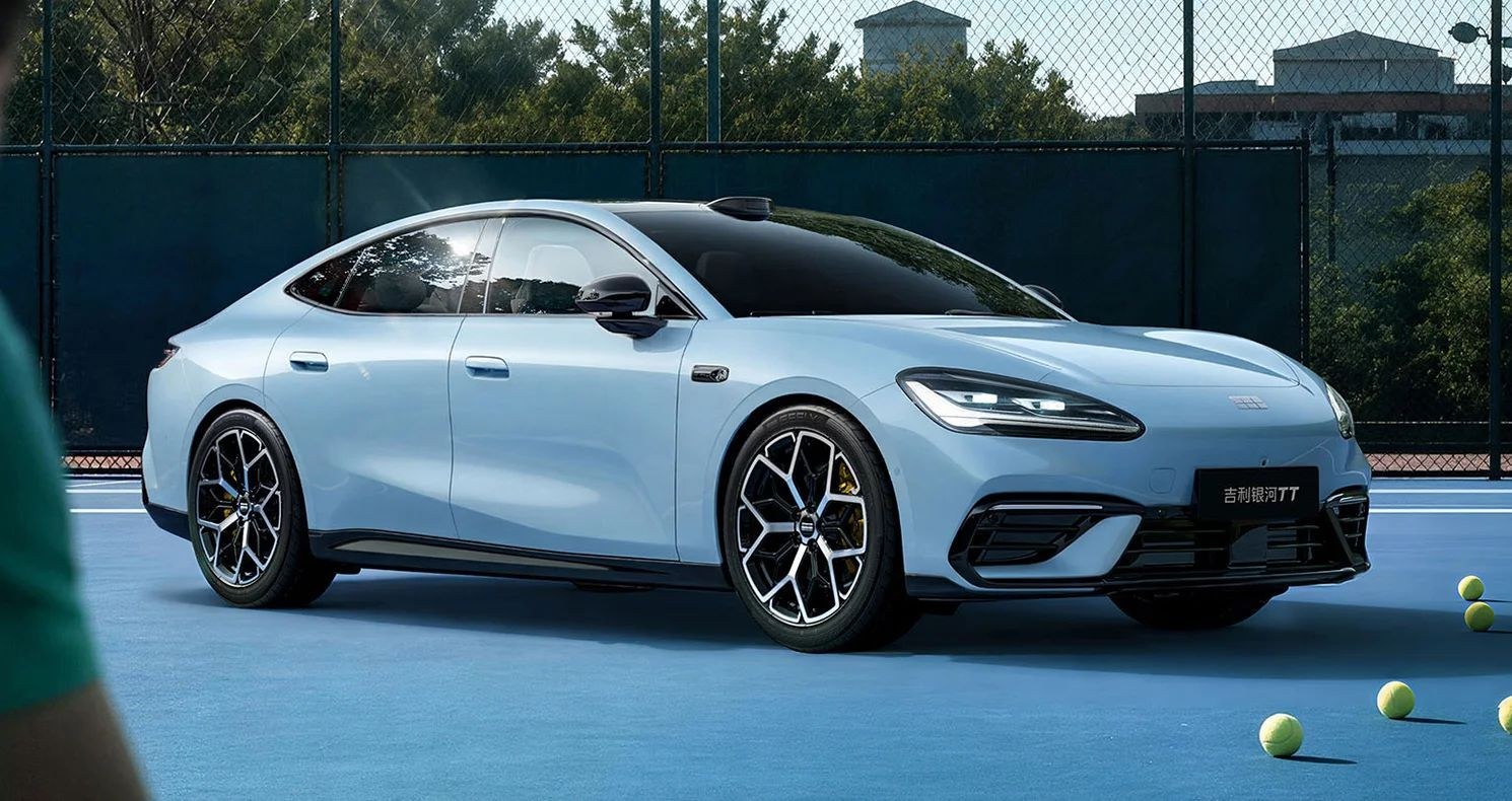  Geely’s Smart Charger Can Charge An EV Quicker Than A Bathroom Break