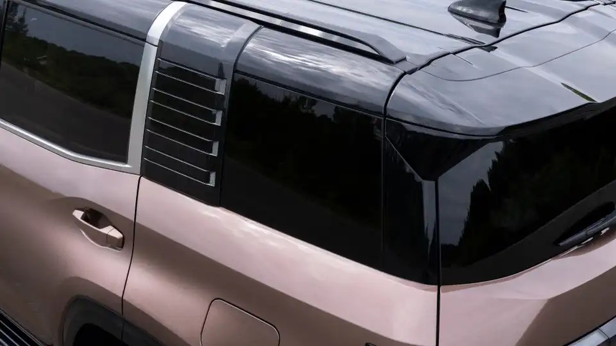 2027 Mitusbishi Pajero