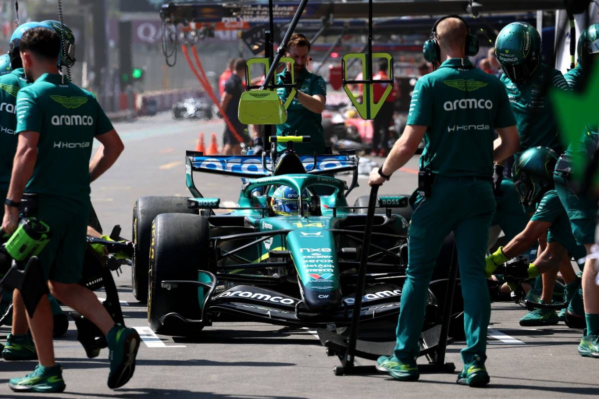 Aston Martin duo hit with massive Azerbaijan GP penalties