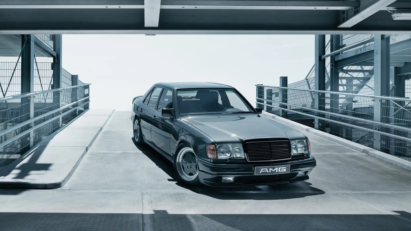 1988 Mercedes AMG 300 E 6.0 The Hammer-2
