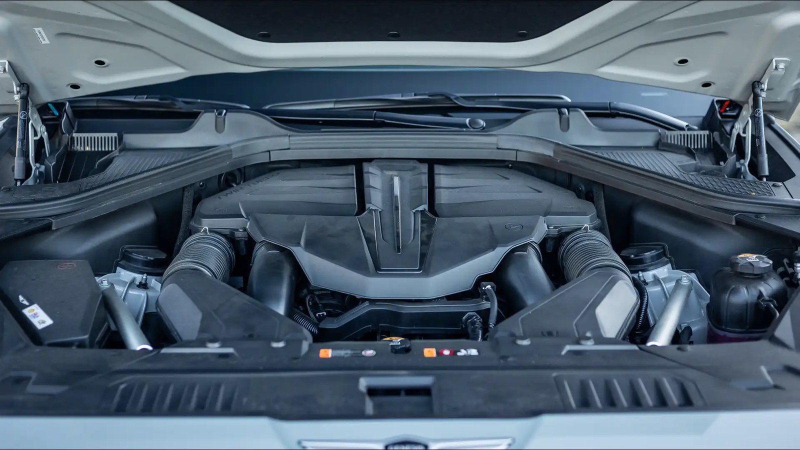 2026 Genesis GV80-6402