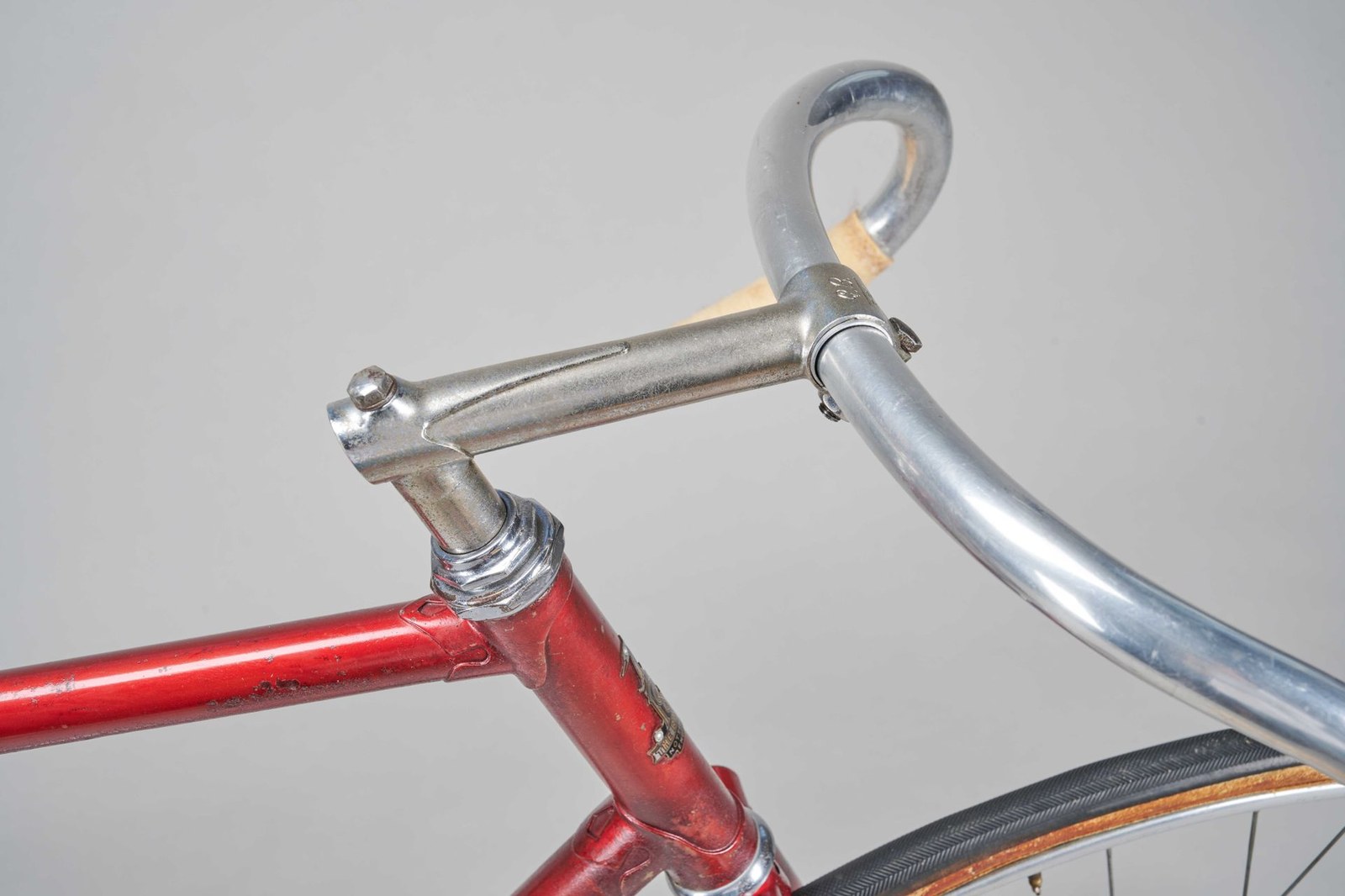 Track stem and bars on Raleigh classic bike