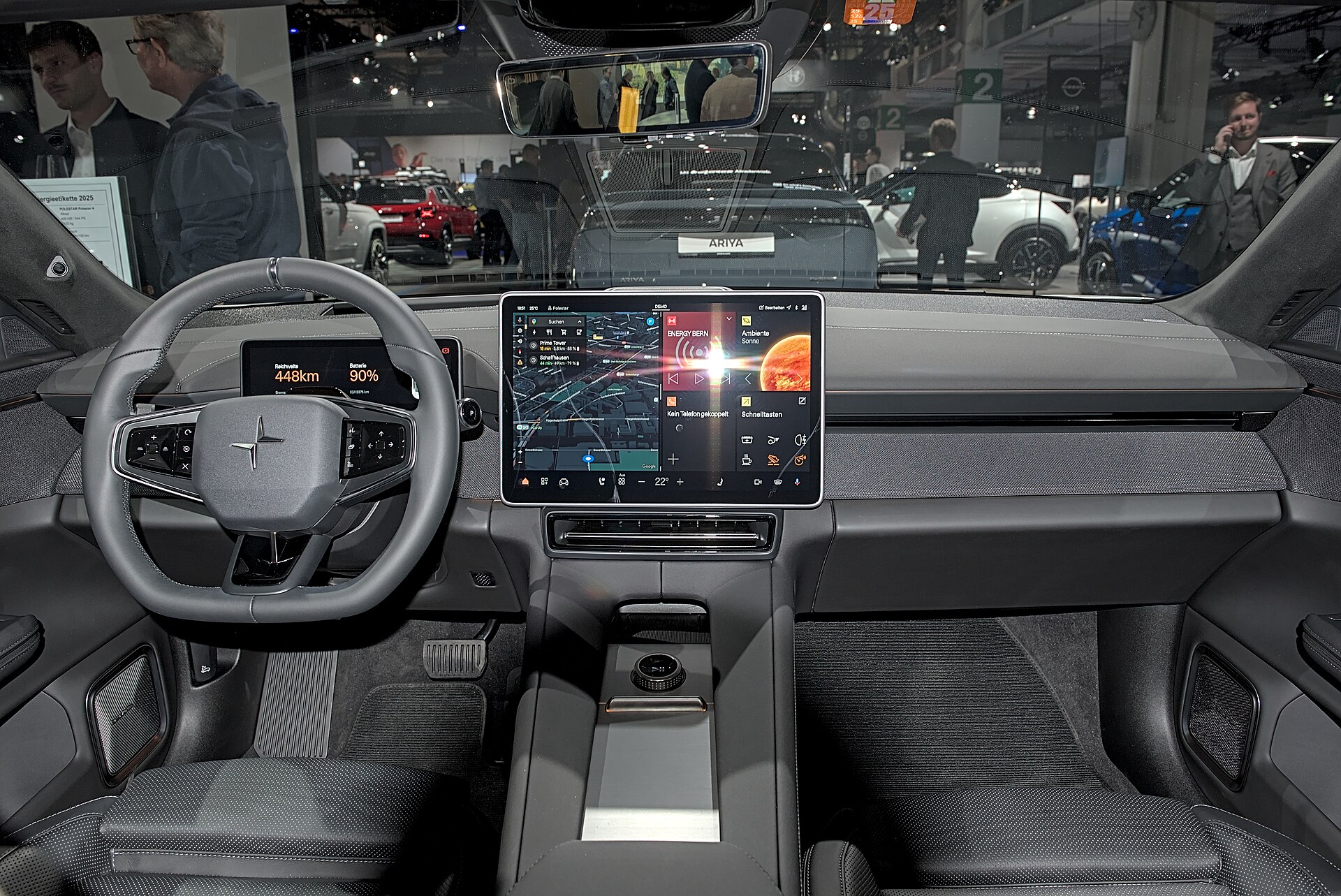 Polestar 4 2025