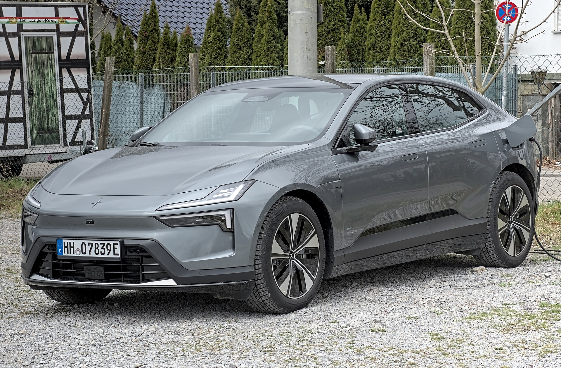 Polestar 4 2025