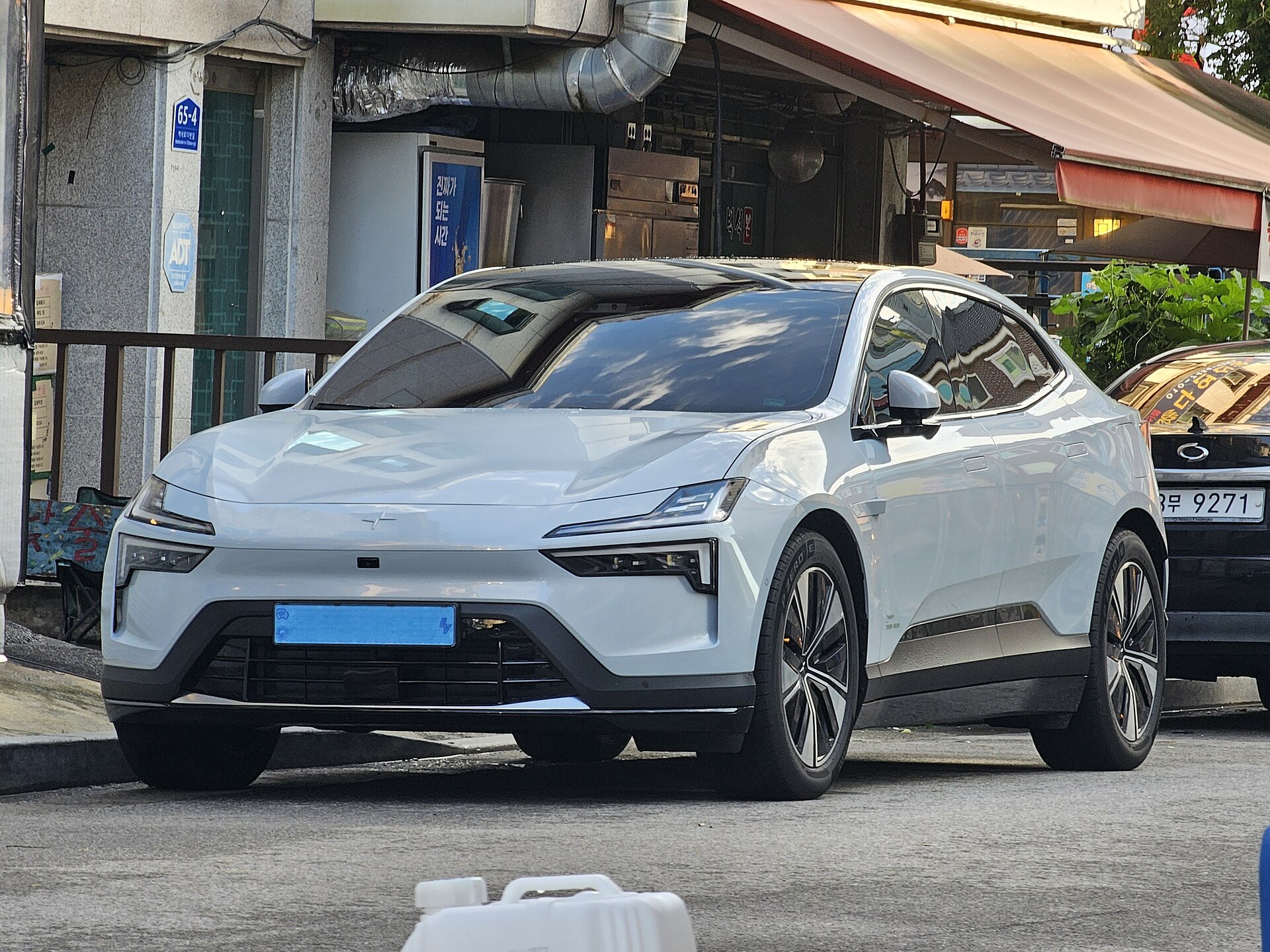 Polestar 4 2025
